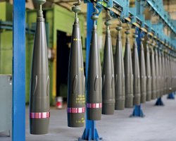 Захід затримує гроші на снаряди для України: чому гальмує чеська ініціатива та ракети Patriot