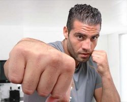 Чарр подал протест на результат боя с Кличко