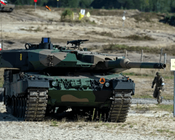 Зеленский подтвердил передачу первых танков Leopard 2 Украине на годовщину большой войны (видео)