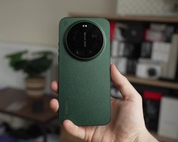 Лучший смартфон, который можно купить сейчас: названа мощная альтернатива Galaxy S26 Ultra (видео)