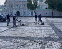 "Вибачень мало": Мінкульт домагається штрафу для Red Bull за дрифт на Софійській площі