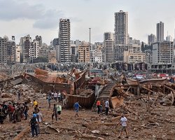 Количество жертв взрыва в Бейруте увеличилось до 50