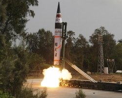 Війна між Індією і Пакистаном: який арсенал балістичних та крилатих ракет має Делі