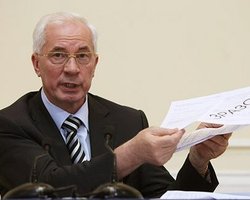 Азаров: объекты к Евро-2012 построят раньше срока