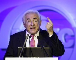 Экс-глава МВФ рассказал, как перезапустить мировую экономику