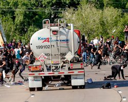 Губернатор Миннесоты: Богдан Вечирко был "раздосадован" закрытием дороги