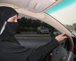 Саудовские женщины просят Subaru и GM остановить продажи в стране