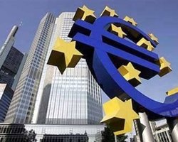 Центробанк требует от Ирландии принять помощь Евросоюза