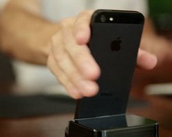 Новые уши: Пять лучших док-станций с акустикой для смартфонов