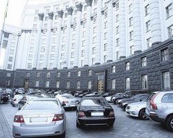 Любо-дорого. Под действие налога на роскошь скорее попадет средний класс, чем богачи