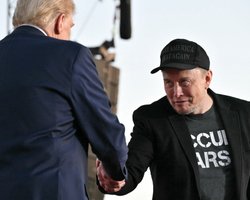 Скандал року: Ілон Маск посварився в Х із прихильниками Трампа через мігрантів