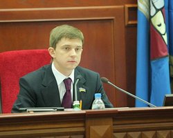 Киевсовет: Соратники Черновецкого сдадут Довгого, - эксперты