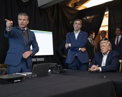 Награда в 50 млн долларов: источник в правительстве Венесуэлы "сдал" Мадуро ЦРУ,  —  NYT