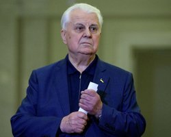 Переговоры по Донбассу из Минска могут перенести в Швецию, – Кравчук