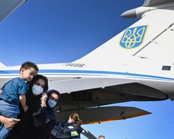 159 украинцев хотят эвакуироваться из Афганистана, – Кулеба