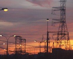 Графіки відключення електроенергії: як довго українці будуть без світла цієї зими