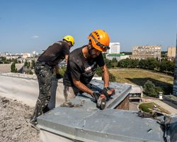 Некому работать: каким сферам критически не хватает работников и что будет дальше