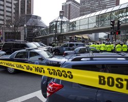 Полиция опровергла задержание подозреваемого во взрывах в Бостоне