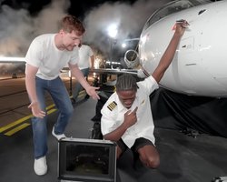 У Парагваї затримали пілота, який виграв літак у MrBeast: він перевозив на цьому літаку марихуану