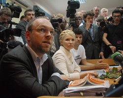 Власенко назвал адвокатов Тимошенко, которые будут защищать ее по делу Щербаня