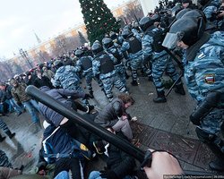 Российская власть пообещала разгонять несанкционированные митинги 