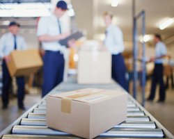 В Киеве на почтовом отделении взорвалась посылка: есть пострадавшие, подробности