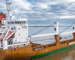 Хусити атакували ракетою вантажне судно: в екіпажі були українці, поранені двоє моряків