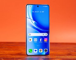 Три дні без підзарядки: новий смартфон Realme здивував батареєю на 8000 мАг, скільки коштує (фото)
