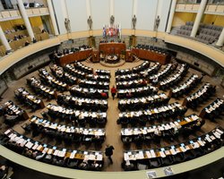 ЕС продлил действие антироссийских санкций и поручил готовить новые