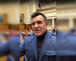Не буде боротись з кол-центрами: Тищенко прийшов у Раду і заявив про зміну позиції (відео)