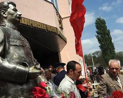 Свобода будет добиваться сноса памятника Сталину в Запорожье