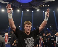 Поветкин обвинил Кличко в манипуляцией общественным мнением