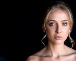 "Киевскую тусовщицу" исключили из предвыборного списка "Слуги народа"