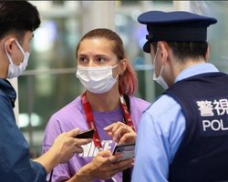 "Хочу остаться в Польше и продолжить карьеру": бегунья Тимановская созвала пресс-конференцию в Варшаве (видео)