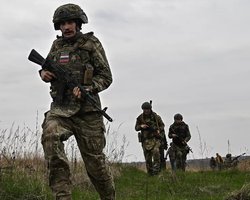 ВС РФ пополняют контрактниками, чтобы выйти "в ноль": планирует ли враг масштабную мобилизацию