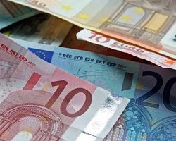 Евро дешевеет по отношению ко всем валютам мира