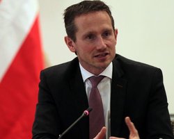 Глава МИД Дании назвал неприемлемыми российские выборы в Крыму