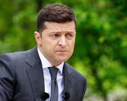 "Из-за решения КСУ страну могут ждать кровавый хаос или смерть государства", - Зеленский