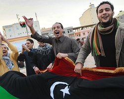 Окружение Каддафи создает политическое движение, - СМИ