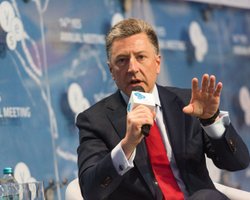 Волкер назвал наращивание военных сил РФ у границы Украины "частью ротации"