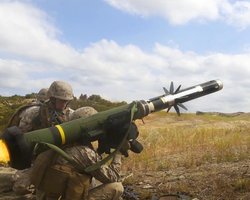 Ракеты для Javelin и ПЗРК Stinger: страны Балтии отправят Украине оружие с разрешения США
