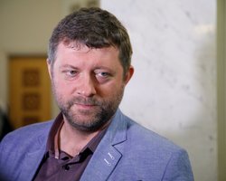 "Чушь": Корниенко опроверг слова Тищенко о бесплатных ПЦР-тестах для нардепов в Раде (видео)