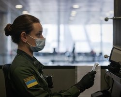 Военное положение в Украине: пограничники объяснили, каким мужчинам разрешен выезд из страны