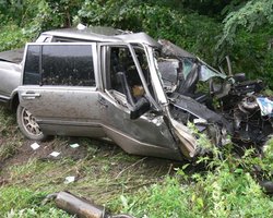 В Сумской области Volvo столкнулась с КАМАЗом. Трое погибших