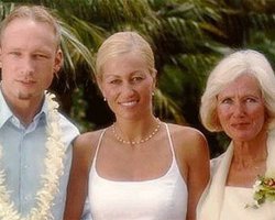 Суд освободил мать Брейвика от дачи показаний по состоянию здоровья