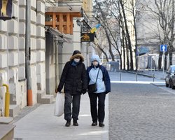 Статистика коронавірусу на 8 грудня: 12 376 нових випадків COVID-19, 2 449 госпіталізацій