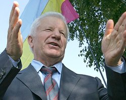 Мороз зачитал социалистам свои стихи: Ранят враги, добивают – свои