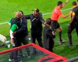 Скандал на відборі до ЧС-2026: збірну ДР Конго звинуватили в чорній магії (відео)