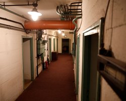 Угроза со стороны Беларуси и РФ: в Польше массово проверяют состояние бомбоубежищ