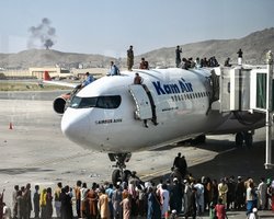 "Талибан" анонсировал возобновление рейсов из аэропортов Кабула